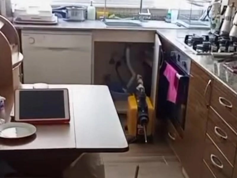 Kırmadan Mutfak Tıkanıklığı Açma