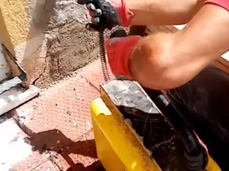 Kırmadan WC Tıkanıklığı Açma
